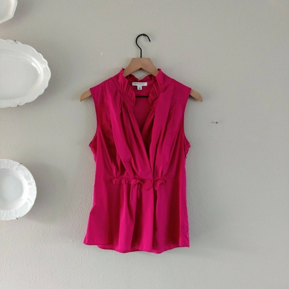 Banana Republic Tops - Banana Republic Pink Sleeveless Pullover Blouse
